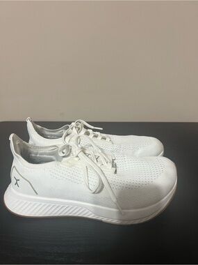 Flux Adapt Sneakers W 8.5/M7 White